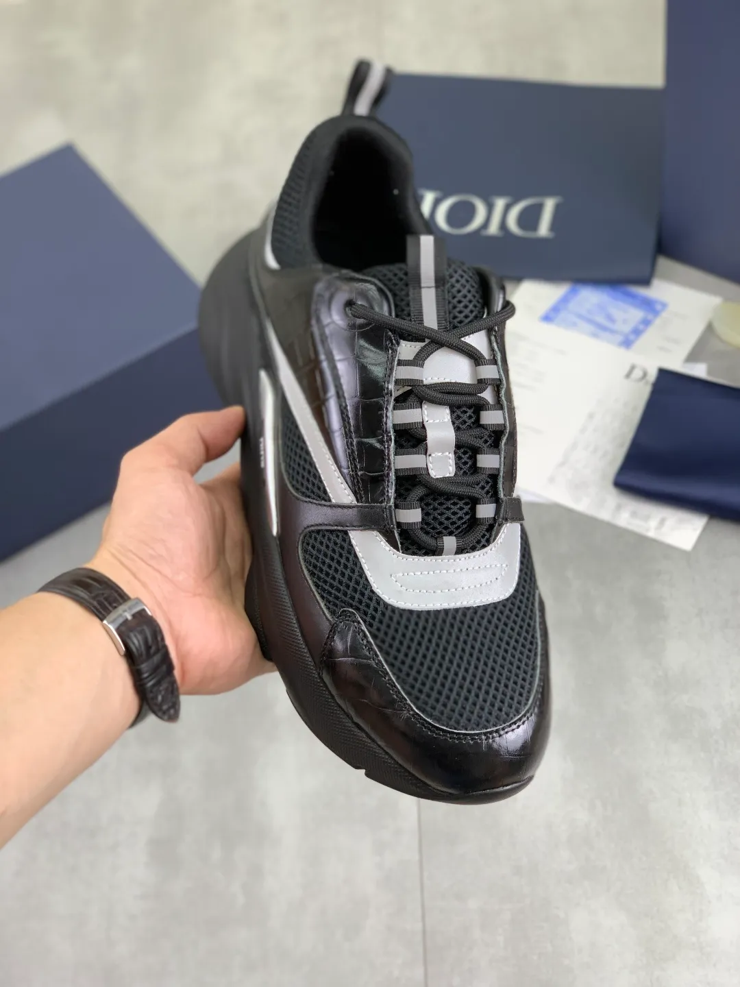 Men's shoes 💰P480 new style 💰new color high quality🔥🔥🔥, Dior [Dior] official website newly released 1:1 copy, the shoe body is made of imported original fine and breathable cloth and selected first-layer cowhide ➕original fine mesh lining insole, perfect shape and top quality 🙈rubber foam combination outsole is super light and wear-resistant👣, super hot style Code number: 38-45 (46 47 customized)